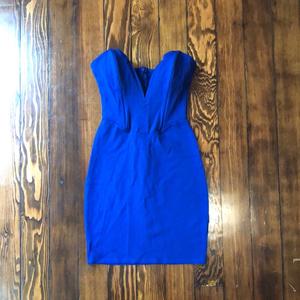 Little blue dress, stretchy and so cute!